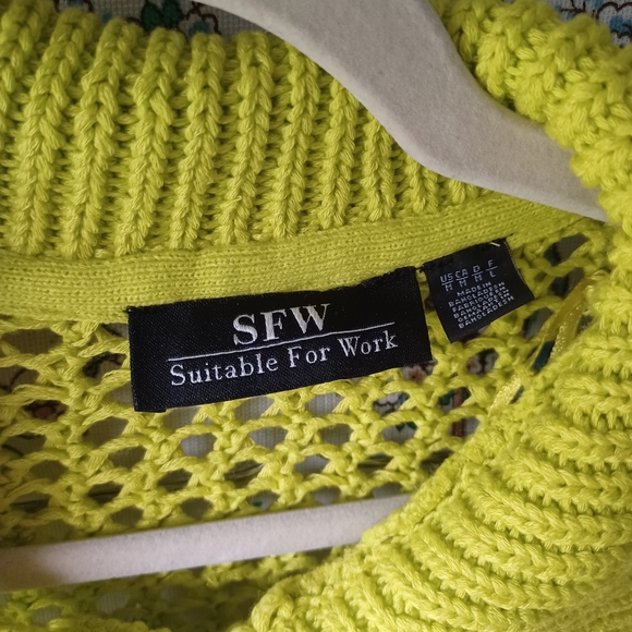 Yellow Knit Short Sleeve Sweater - Picture 3 of 4